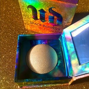 BNIB Limited Edition Urban Decay Space Powder Highlighter